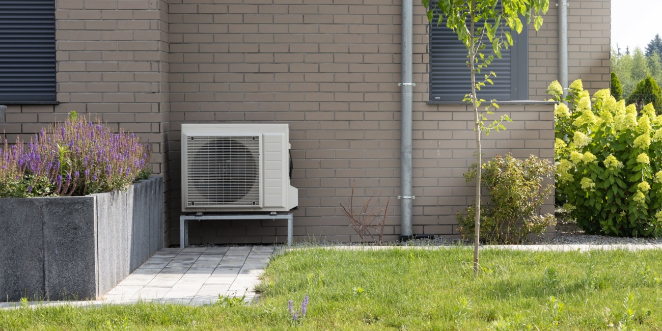 Image: 3 Signs You Need a New Heat Pump
