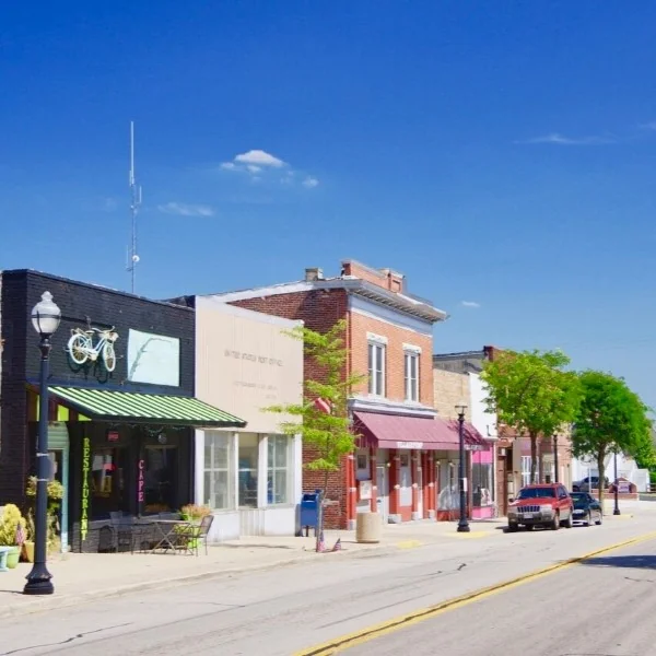 Mainstreet in Jeffersonville, OH Mainstreet in Jeffersonville, OH