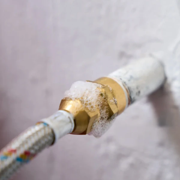 Signs of a gas leak in home Signs of a gas leak in home